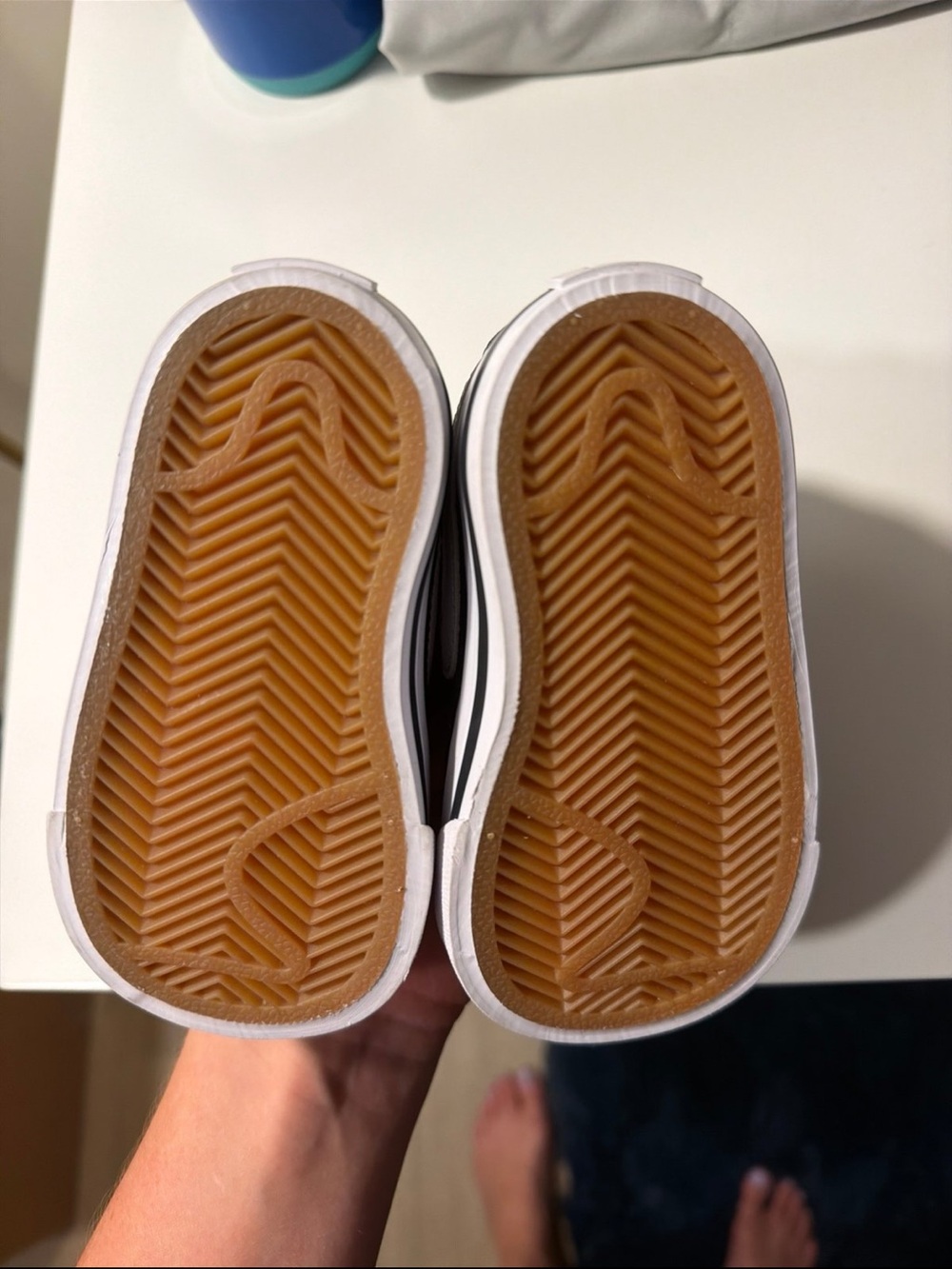 Toddler Nikes- court side legacy 4C - Picture 3 of 3